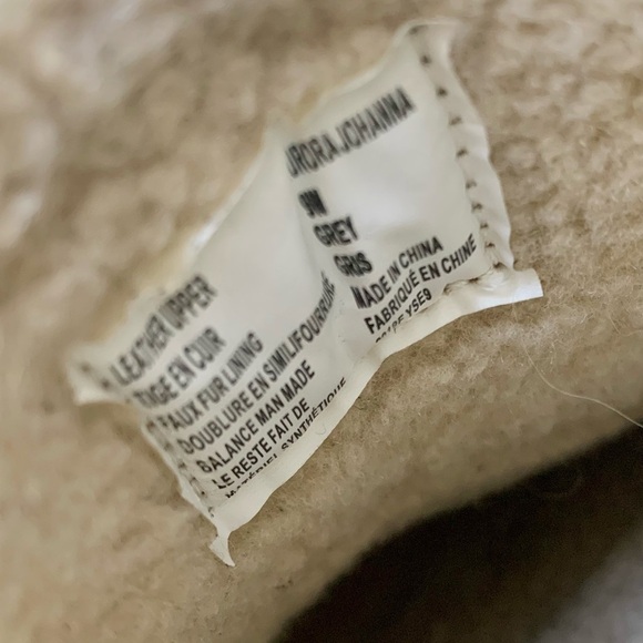 Earth Origins Gray Mules with Cream Lining NWOT - SZ 9W - Picture 4 of 8